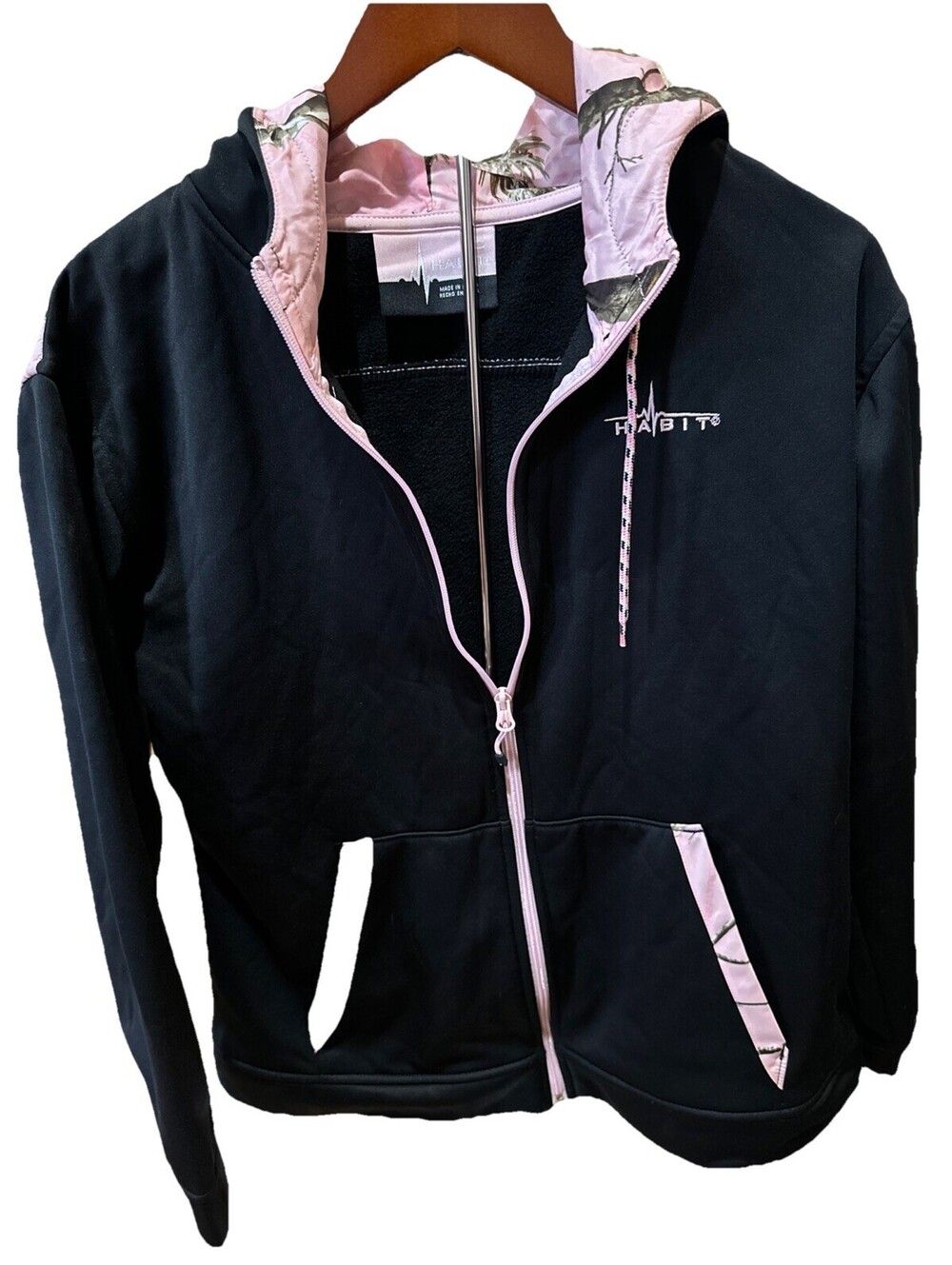 Habit Women’s Camo Pink And Black Full Zip Jacket Size Medium